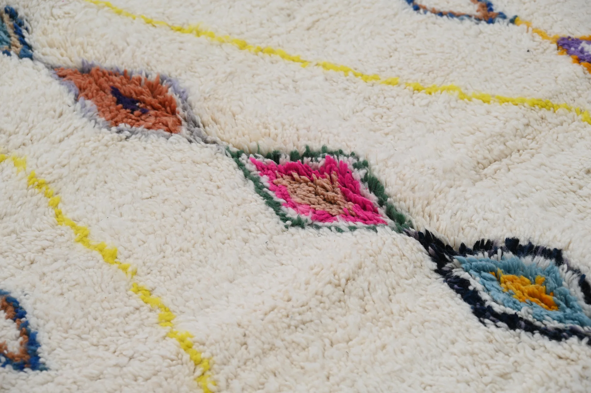 Tapis traditionnel Azilal 320 X 200 Cm - Image 6