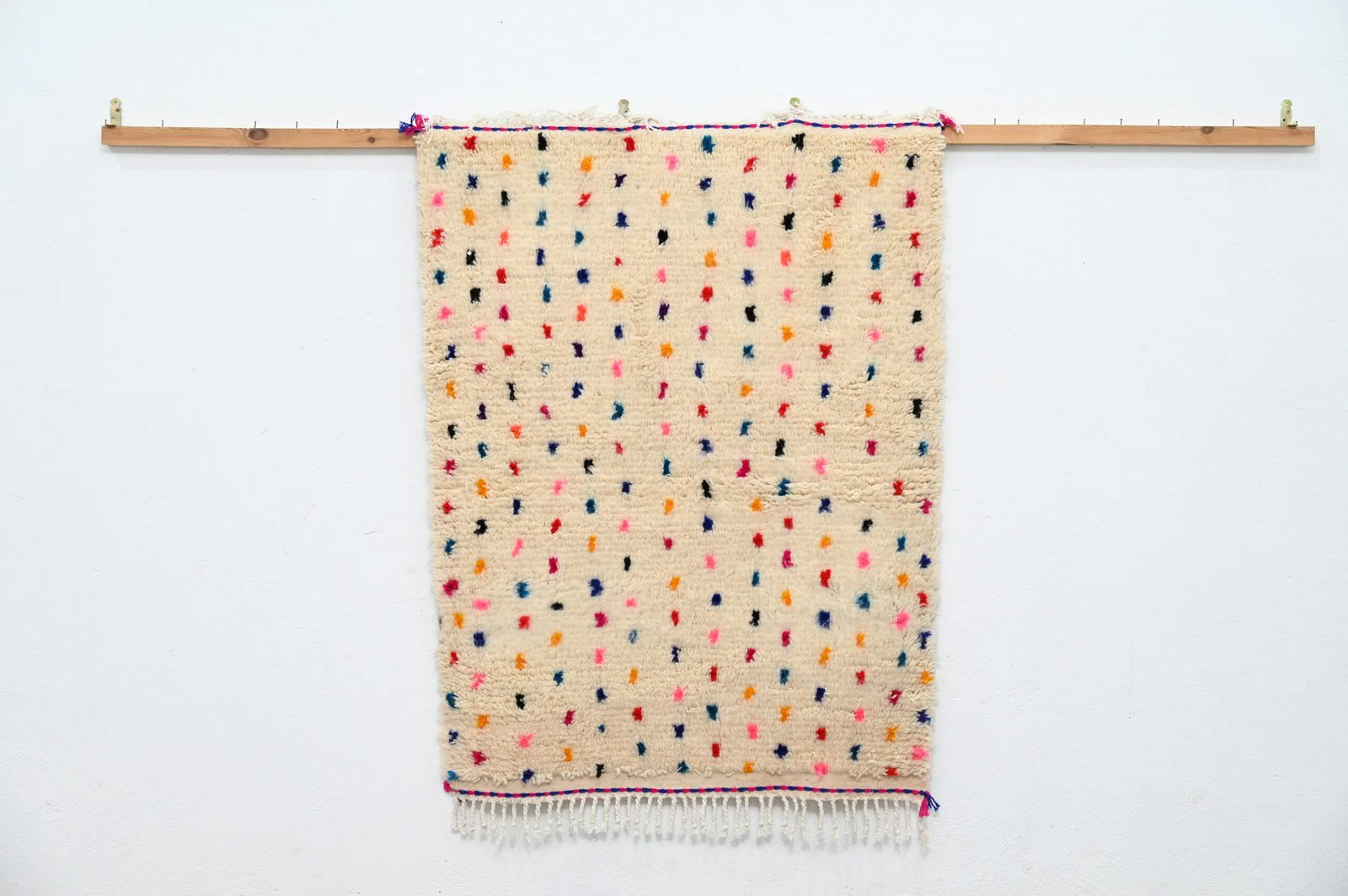 Petit tapis traditionnel Azilal 142 X 107 Cm