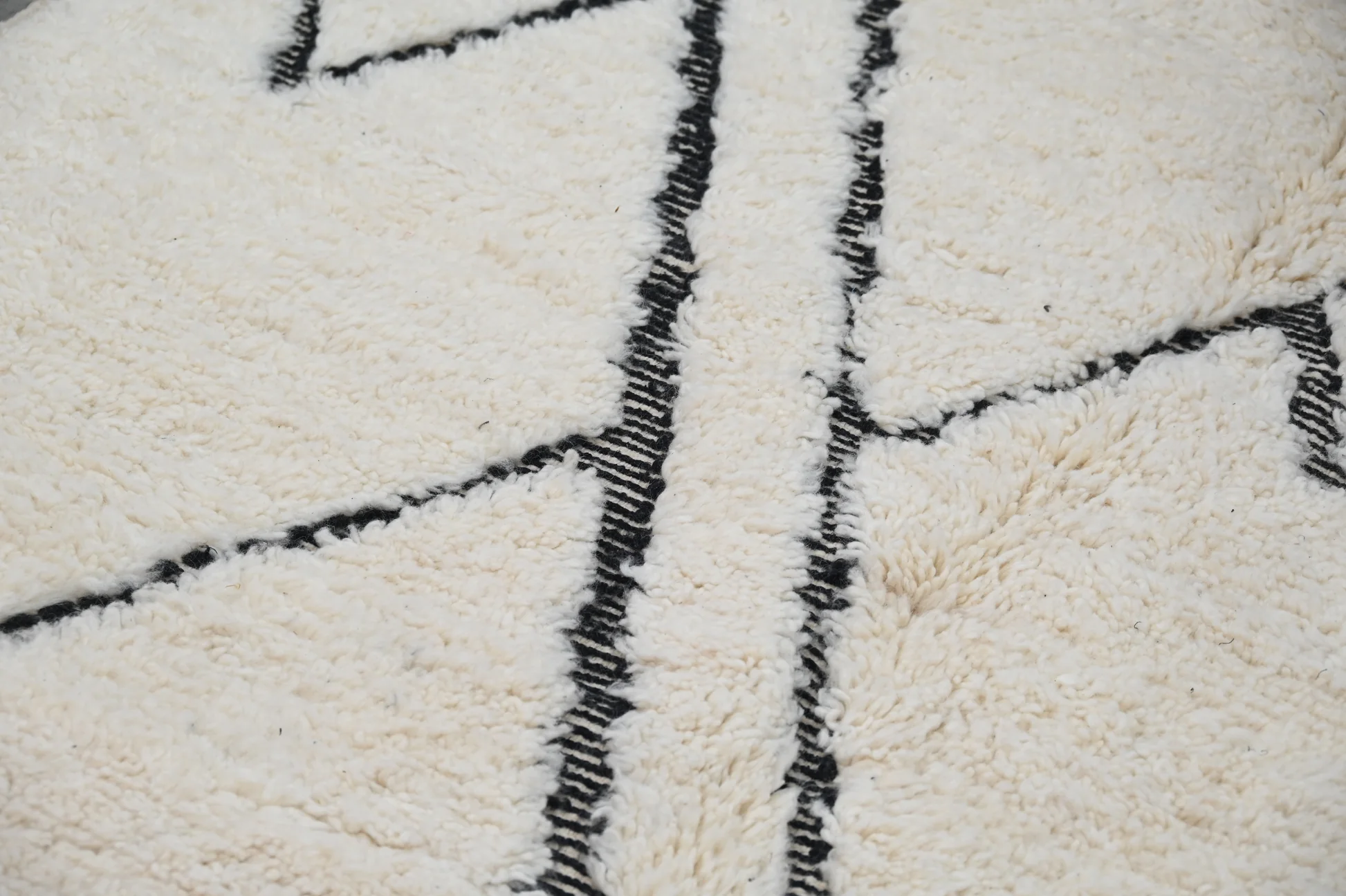 Tapis traditionnel Beni Ouarain 330X 200 Cm - Image 3