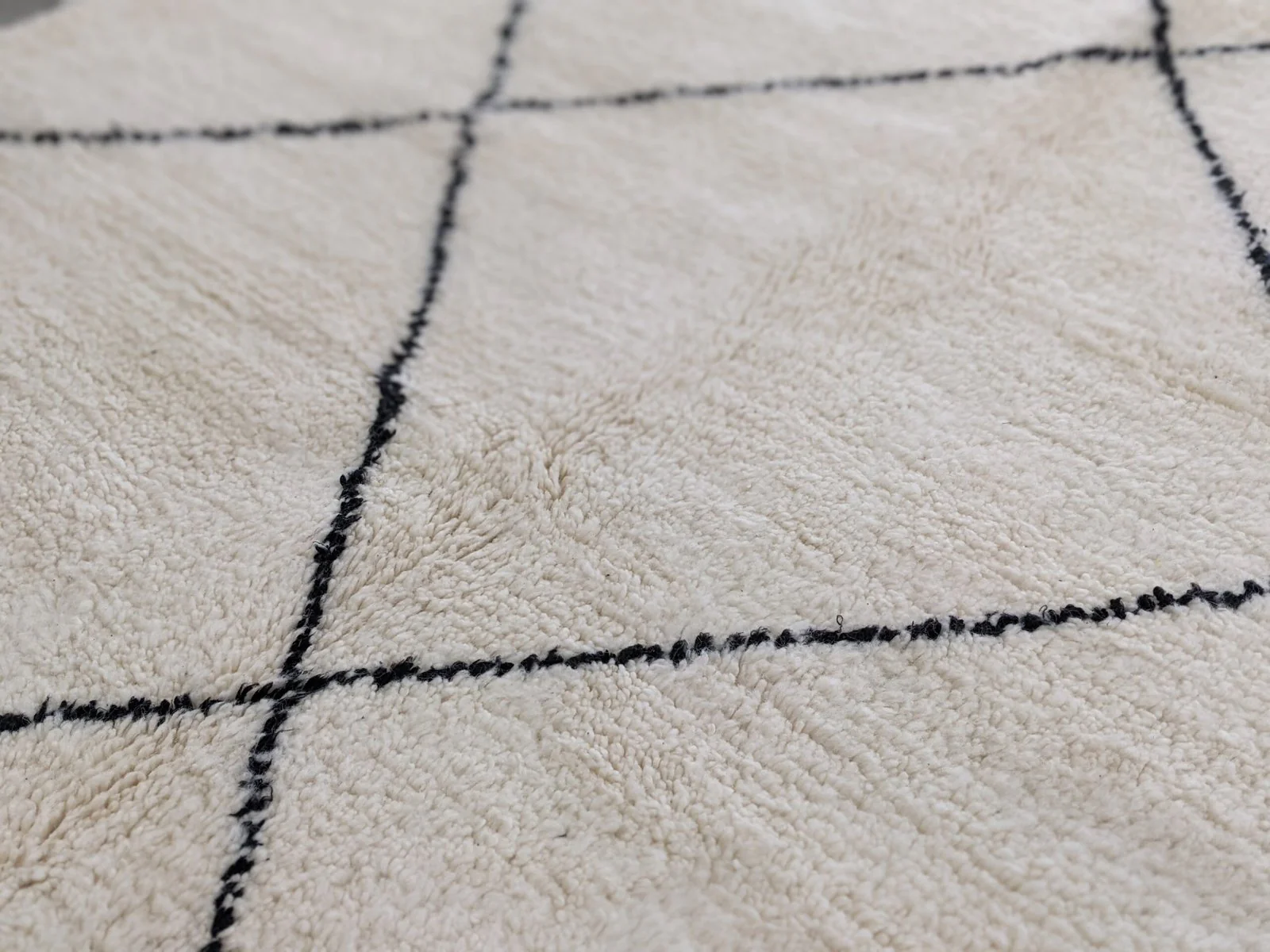 Tapis traditionnel Beni Ouarain 300 X 207 Cm - Image 4