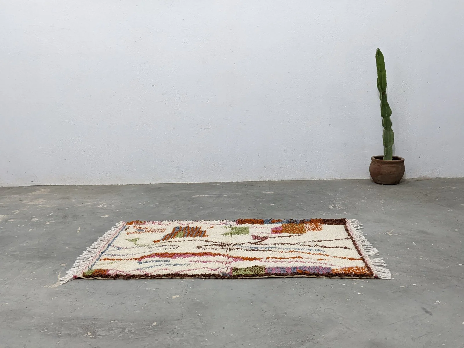 Petit tapis traditionnel Azilal 153 X 100 Cm - Image 5