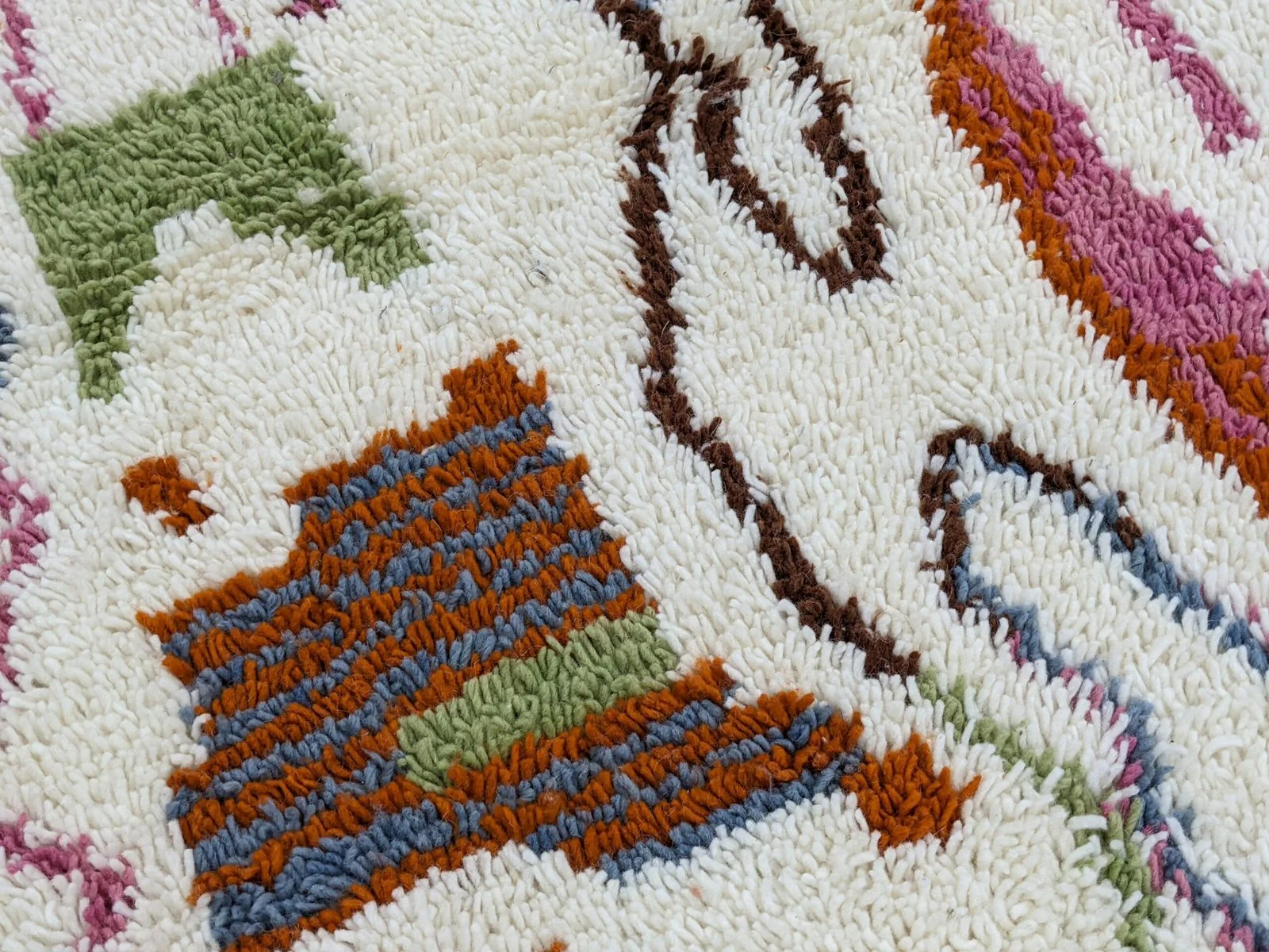 Petit tapis traditionnel Azilal 153 X 100 Cm - Image 2