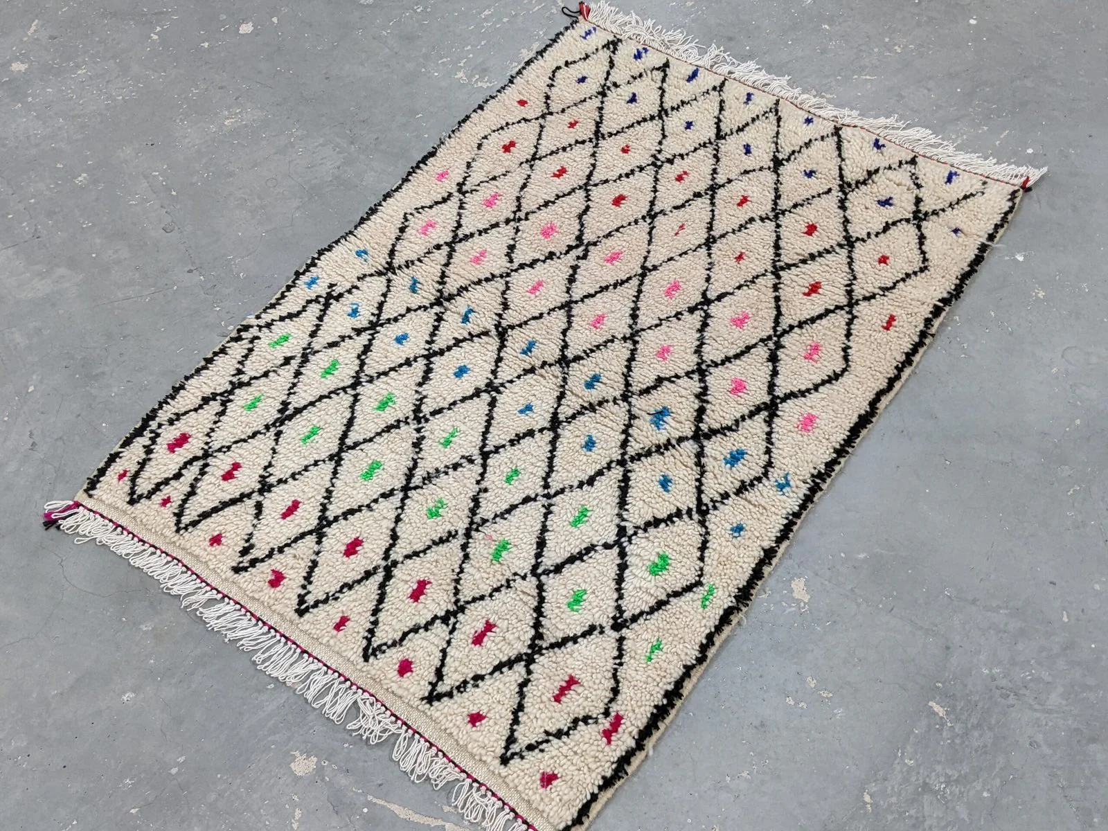 Petit tapis traditionnel Azilal 154 X 105 Cm