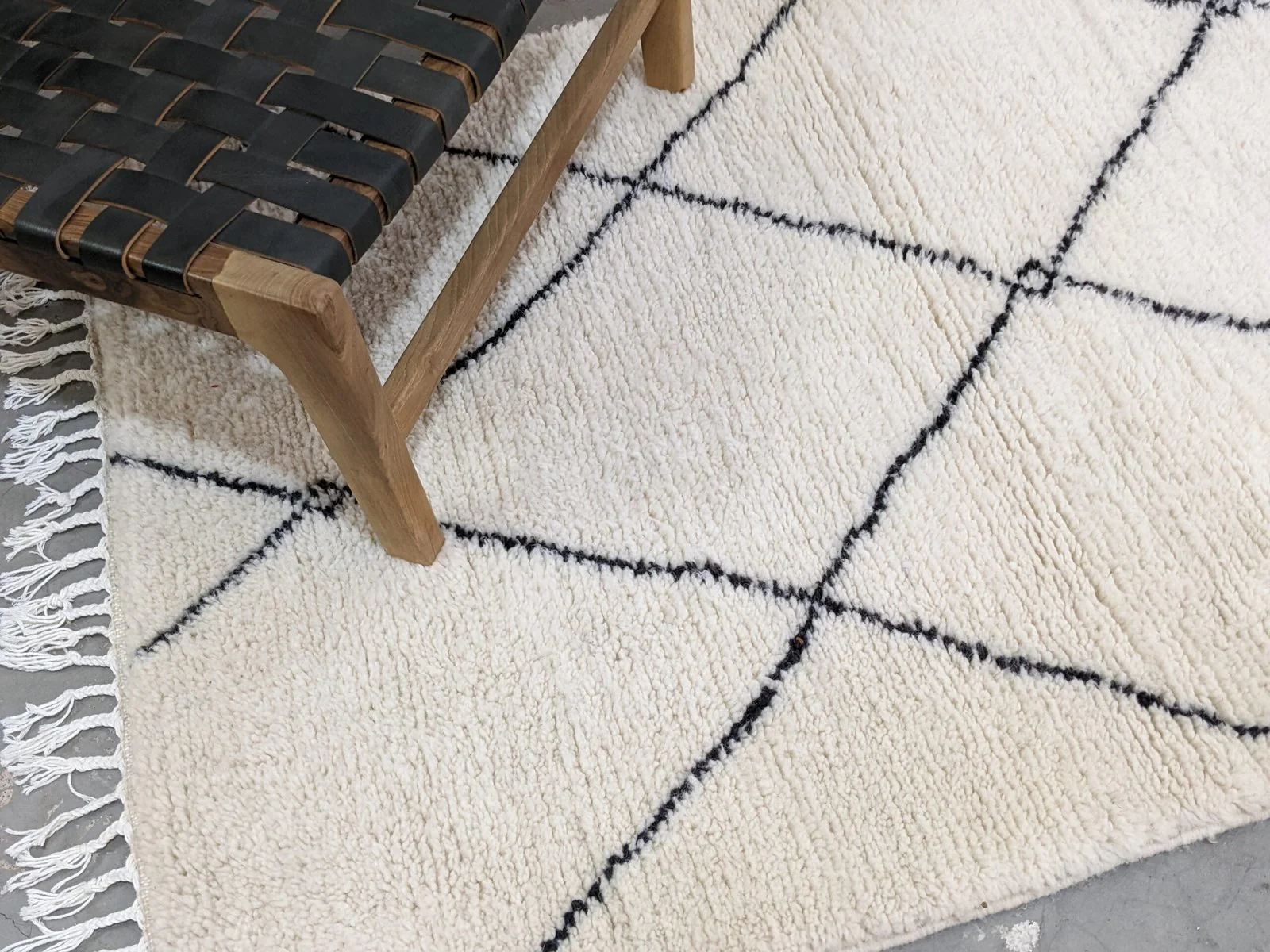 Petit tapis traditionnel Beni Ouarain 150 X 100 Cm - Image 4