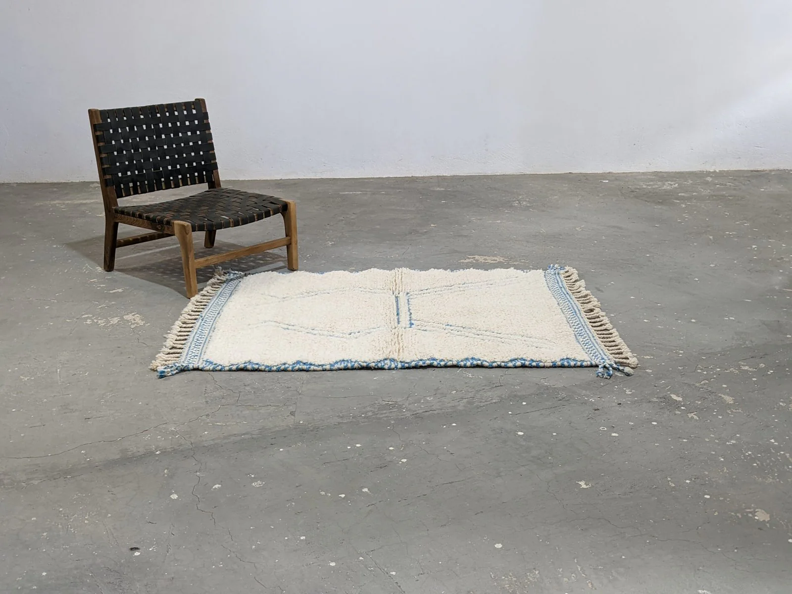 Petit tapis traditionnel Azilal 152 X 114 Cm - Image 5