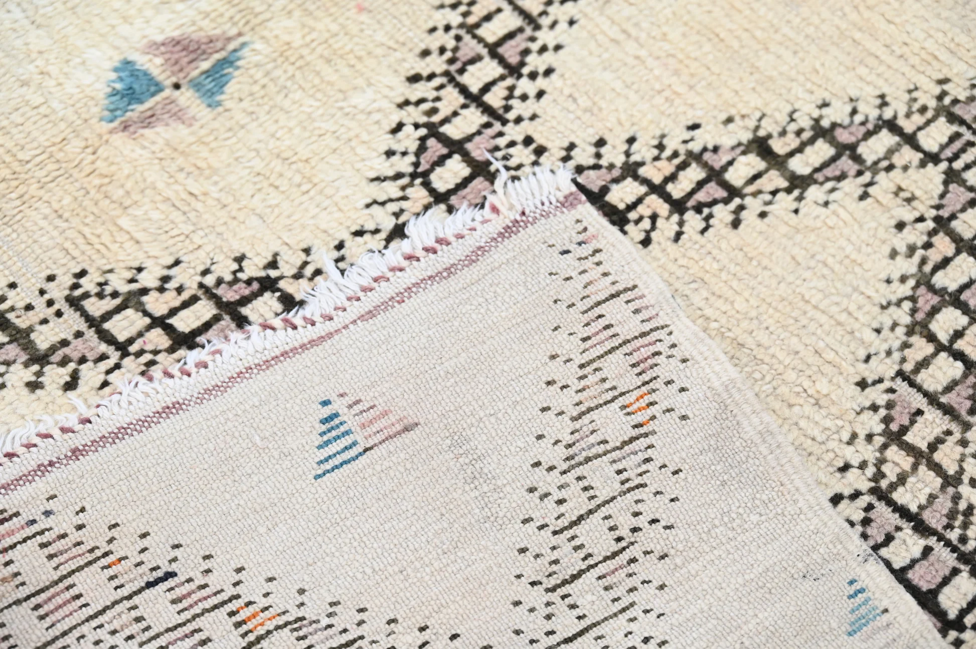 Tapis traditionnel Vintage 240 X 170 Cm - Image 5