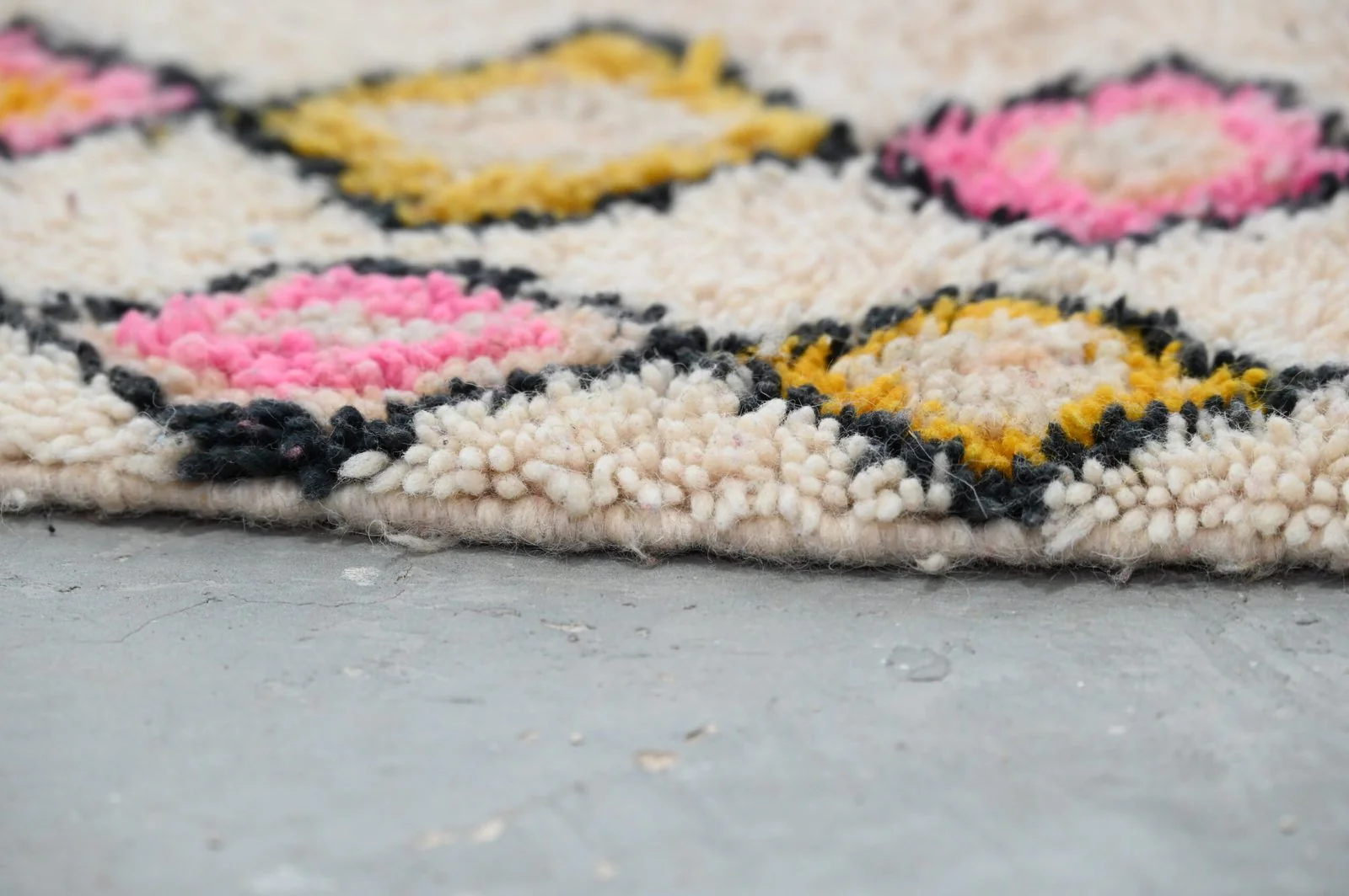 Petit tapis traditionnel Azilal 162 X 100 Cm - Image 4